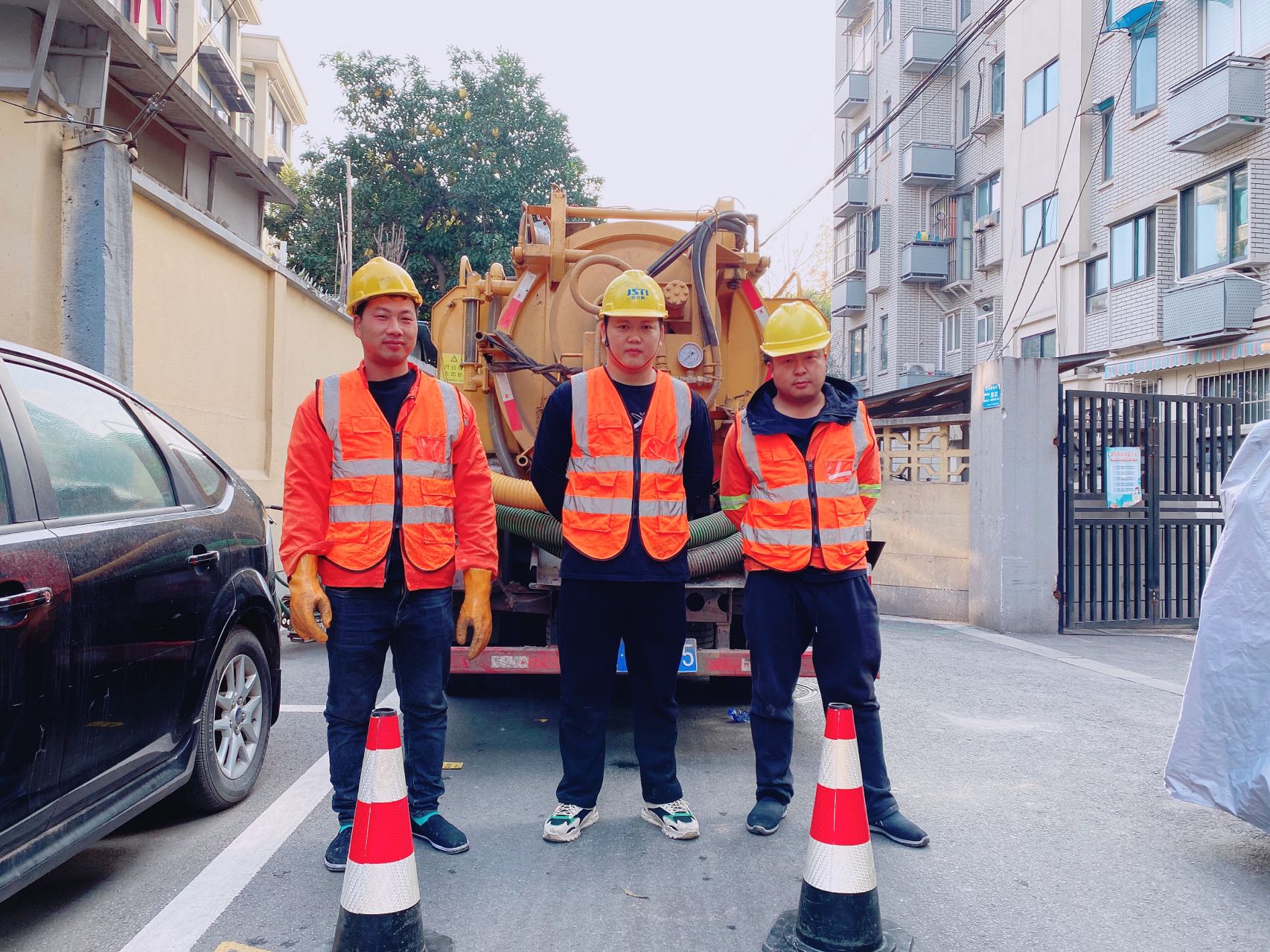 沿河南京某小区管道清淤检测施工